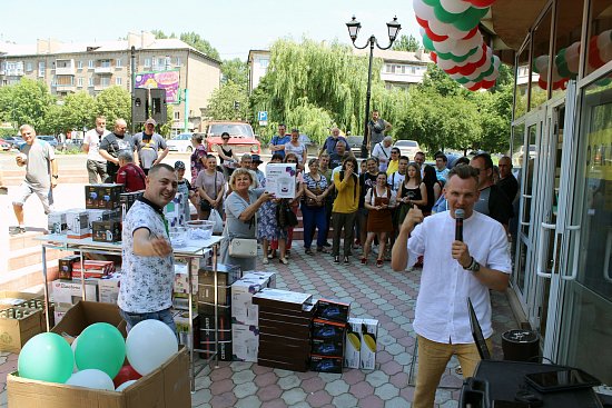 3 июля состоялось открытие магазина ТехноМАКС в Луганске